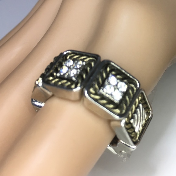 Ring - Picture 2 of 5